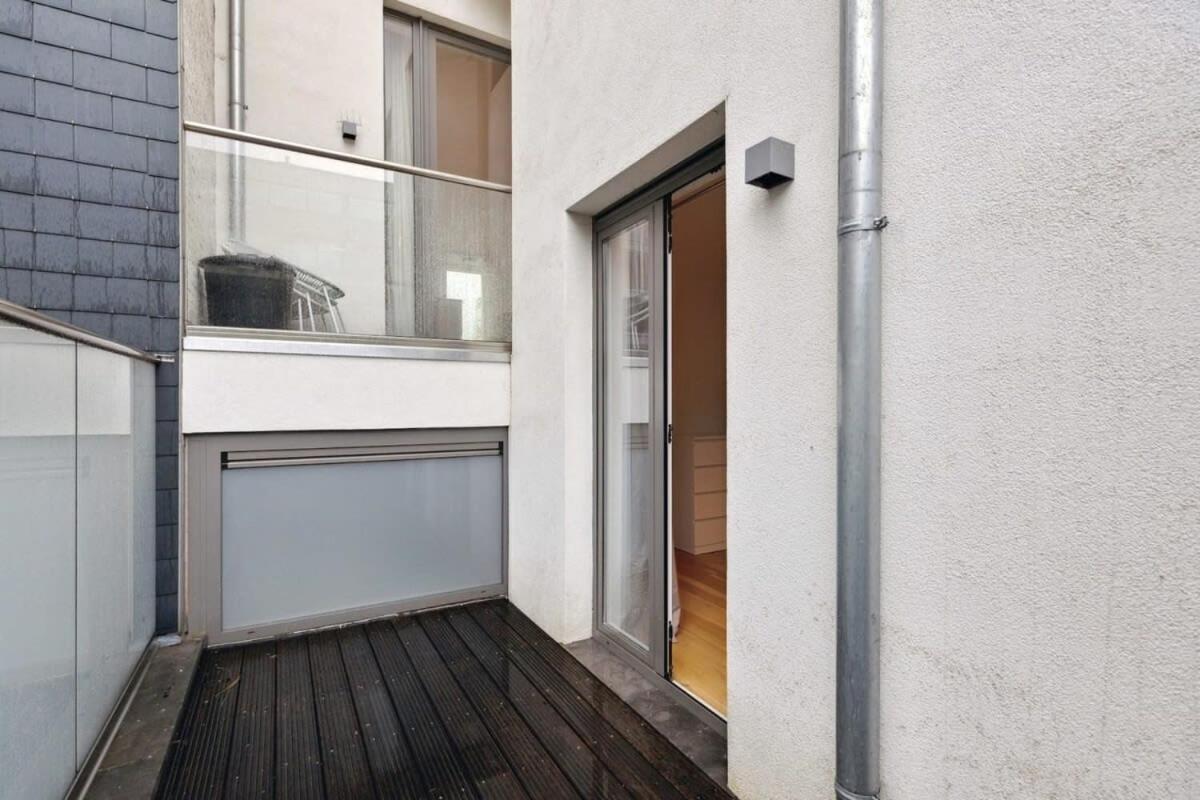 Bright Waterfront Apartment Antwerp Exterior photo
