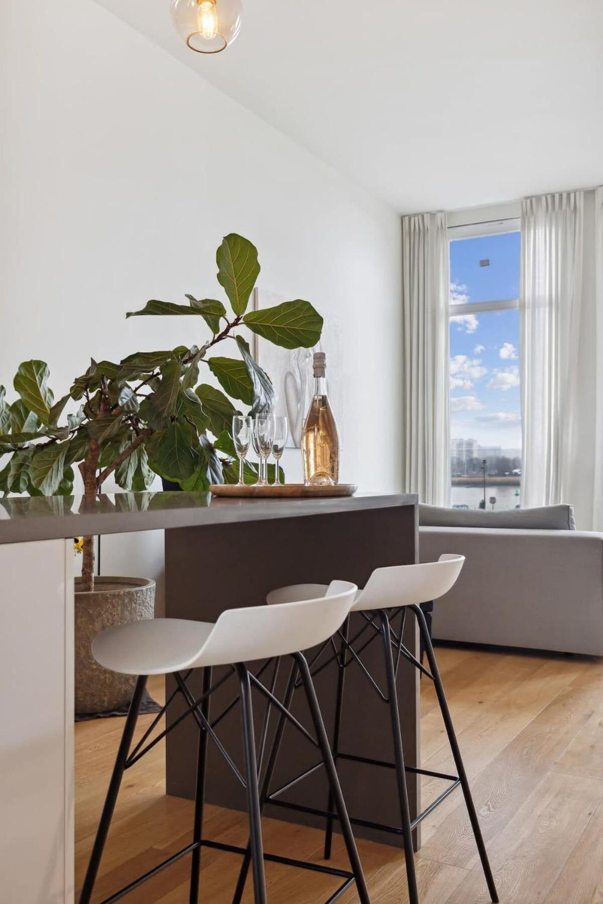 Bright Waterfront Apartment Antwerp Exterior photo